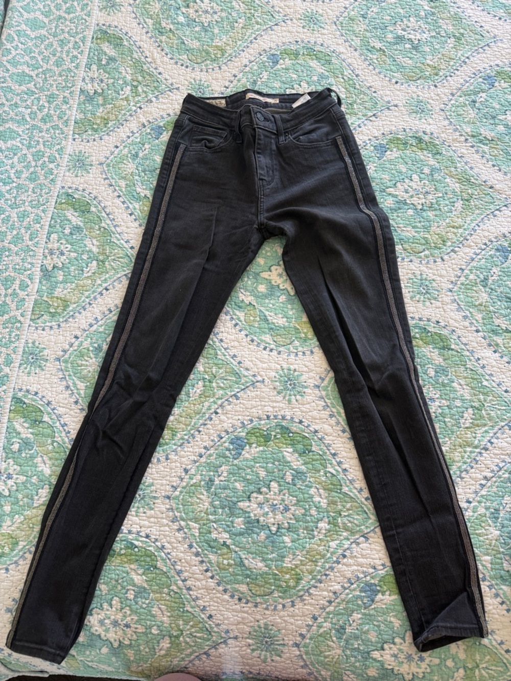 Levi's Black High-Rise Skinny Jeans with Side Stripe